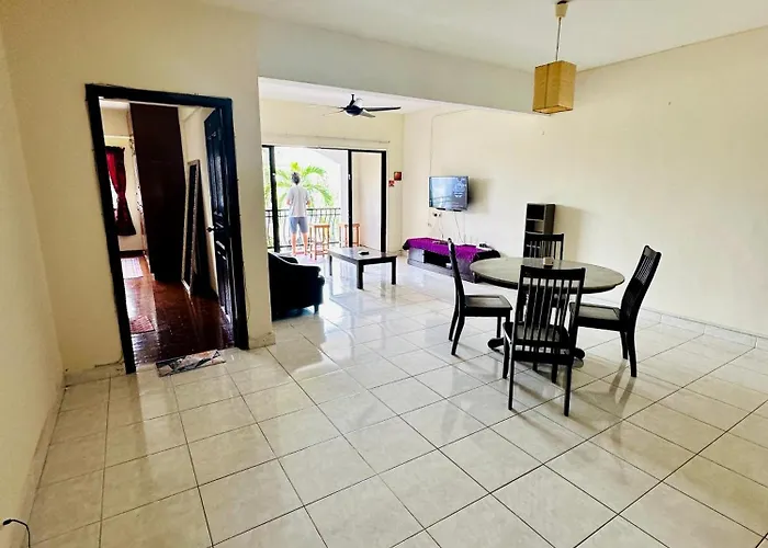 Comfy Haven Master Bedroom Lake View With Free Wifi & Free Parking